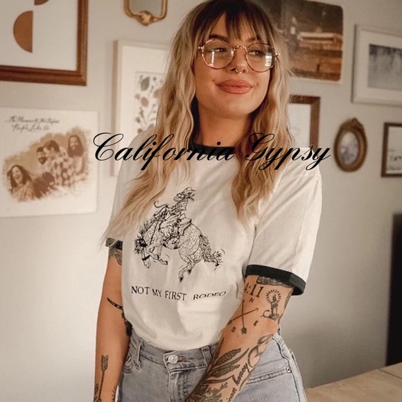 RESTOCKING🎉Western Boho Tshirt Not My First Rodeo - Picture 2 of 6
